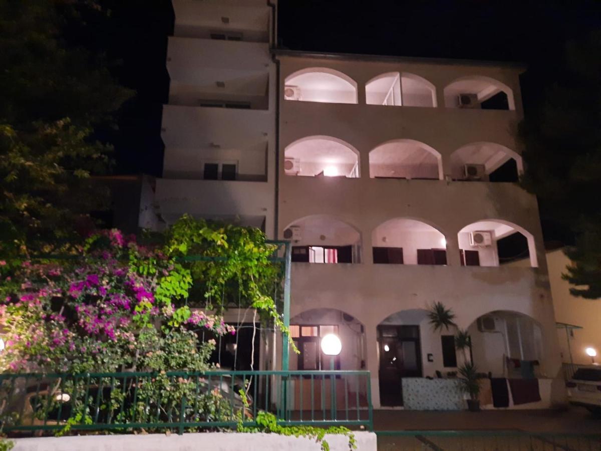 Apartmani R&B Radalj Makarska Exterior foto
