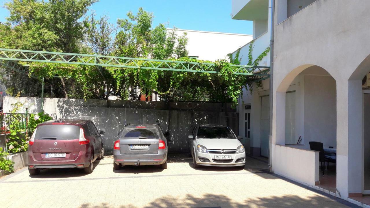 Apartmani R&B Radalj Makarska Exterior foto